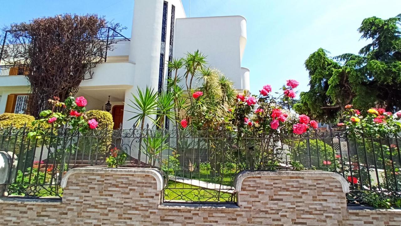 Villa Mary - Apartments Trani Eksteriør billede