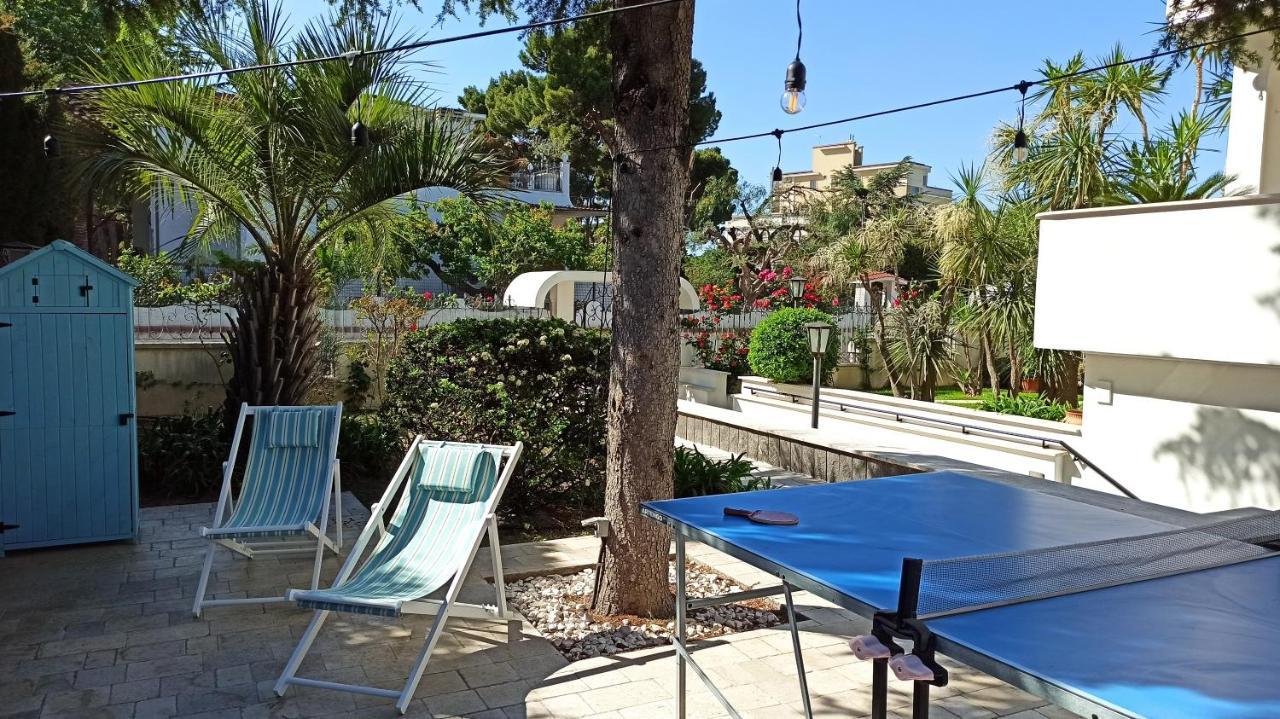 Villa Mary - Apartments Trani Eksteriør billede
