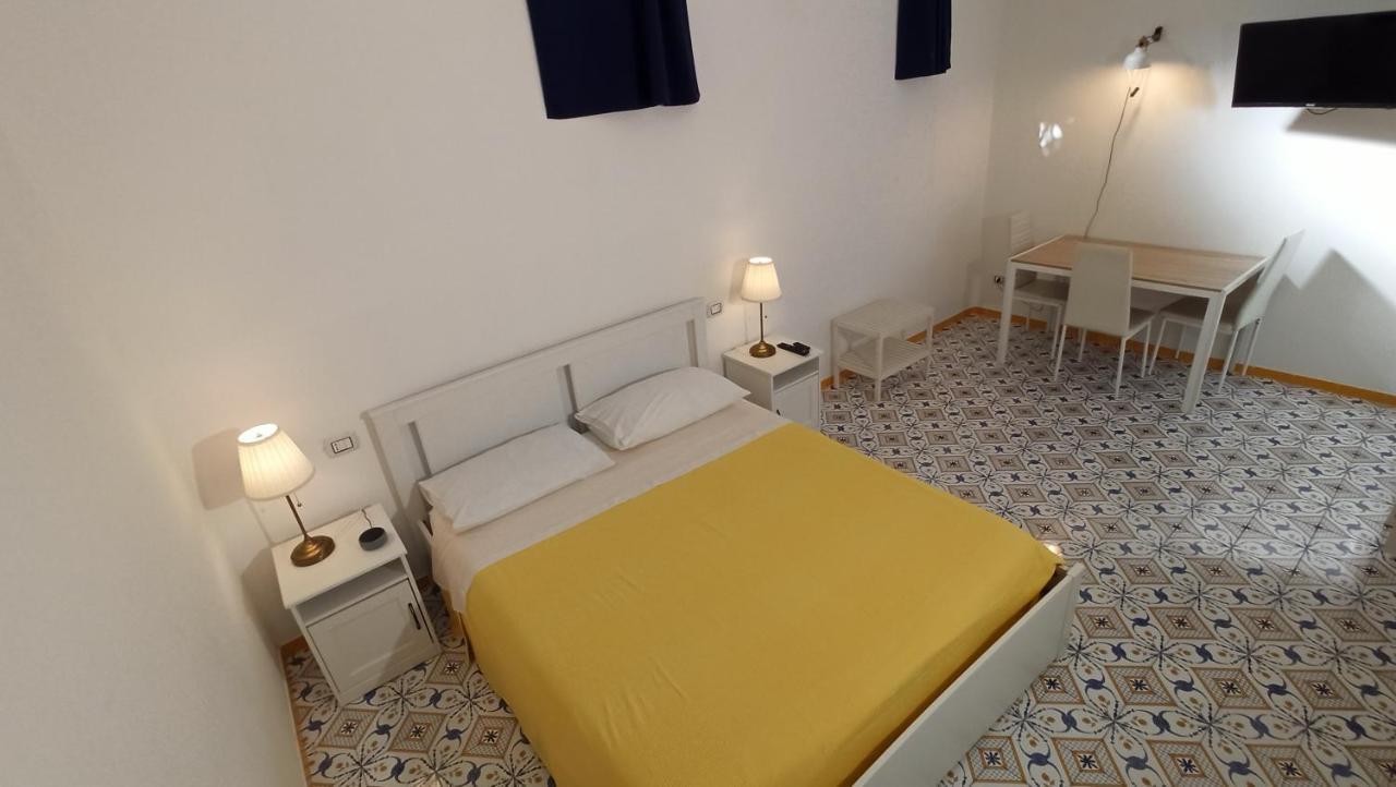 Villa Mary - Apartments Trani Eksteriør billede